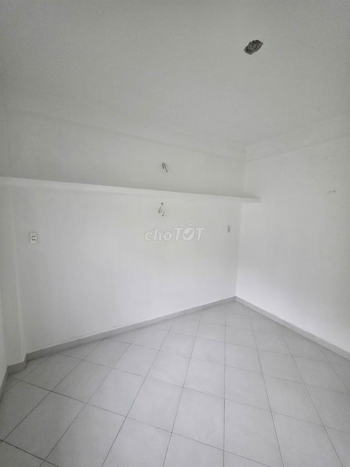 Cho thuê phòng trọ 16m2 Hùng Vương, P. Vườn Lài giá 3 triệu/tháng