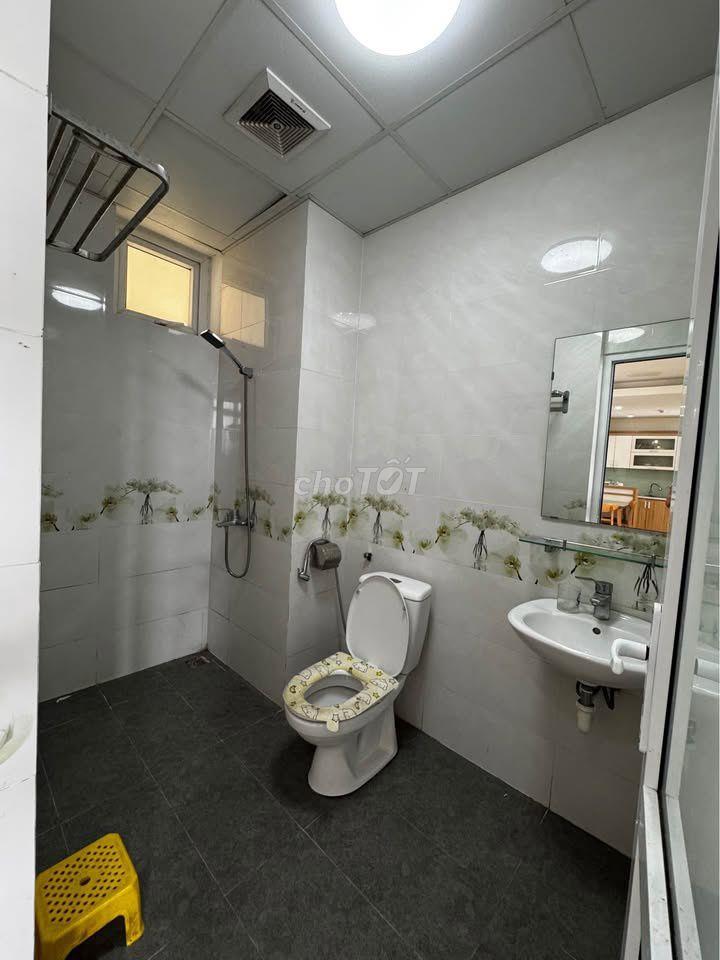 Cho thuê chung cư Hoa Sen, Lạc Long Quân - Căn 3PN,sẵn NT giá 14tr5/th