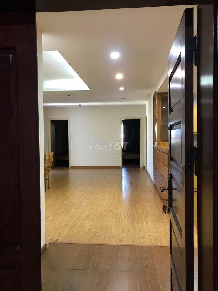 Căn góc 3PN chung cư ACB Ông Ích Khiêm, Hoà Bình giá thuê chỉ 14tr/th
