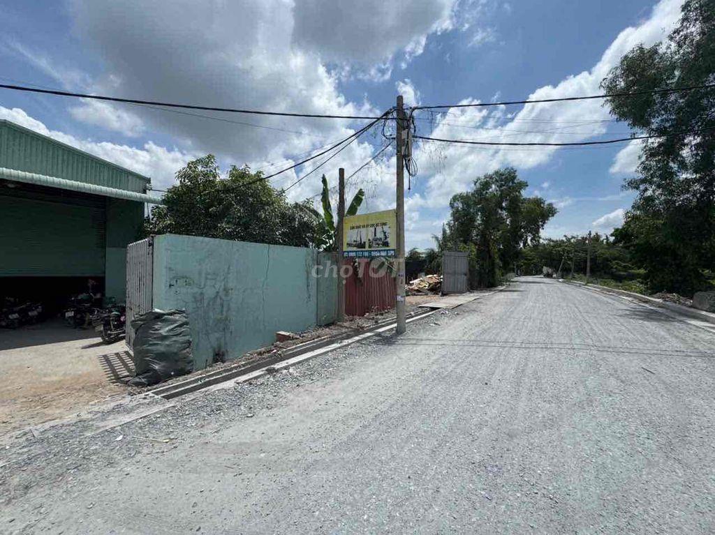 Cho thuê kho 700m2 5pn 32tr/tháng còn TL