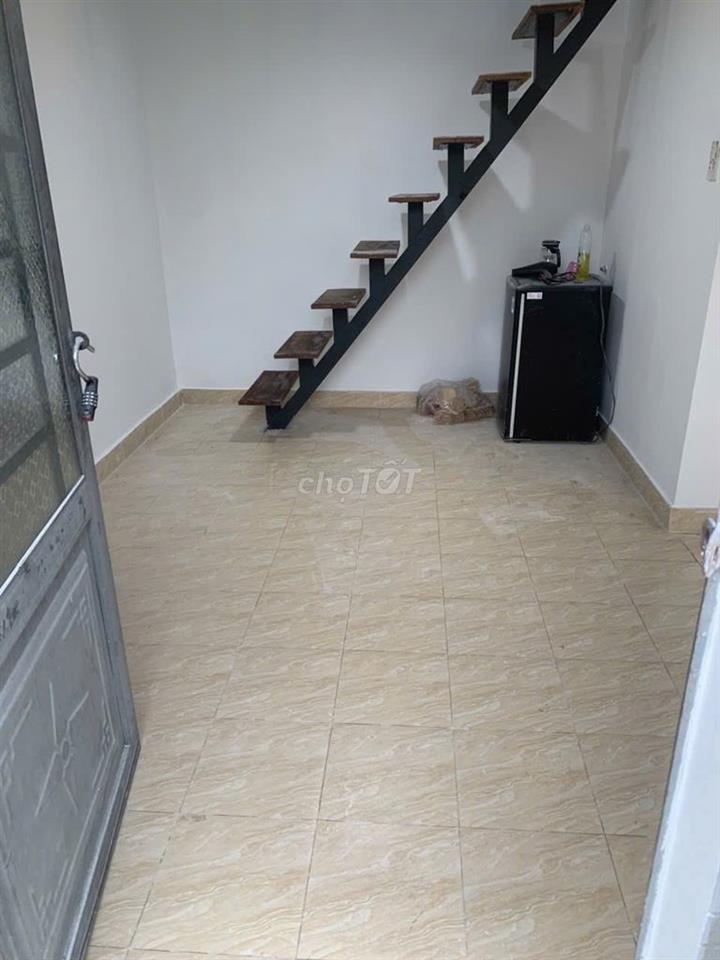 Cần cho thuê phòng trọ căn góc đường vườn lài