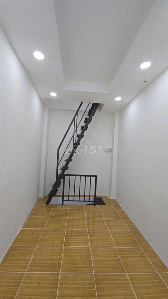 Nhà 3 lầu sổ riêng hoàn công đầy đủ Bùi Viện Quận 1