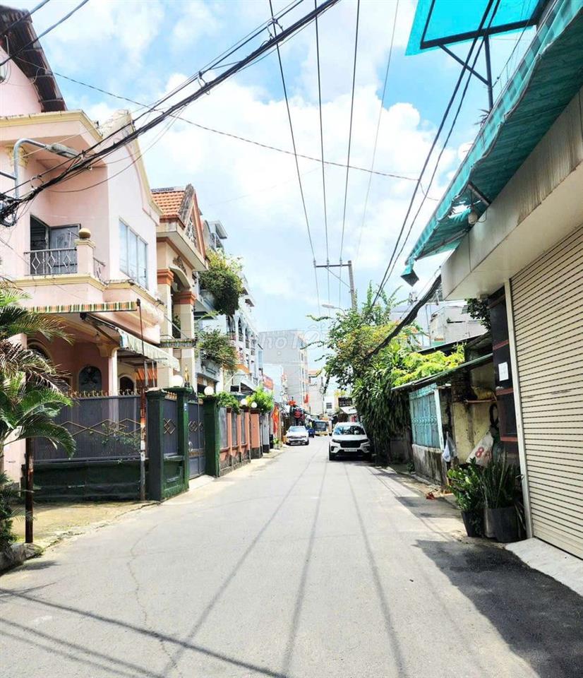 Nhà mới xây đẹp hẻm xe hơi thông Phan Huy ích 5x10m 3 lầu