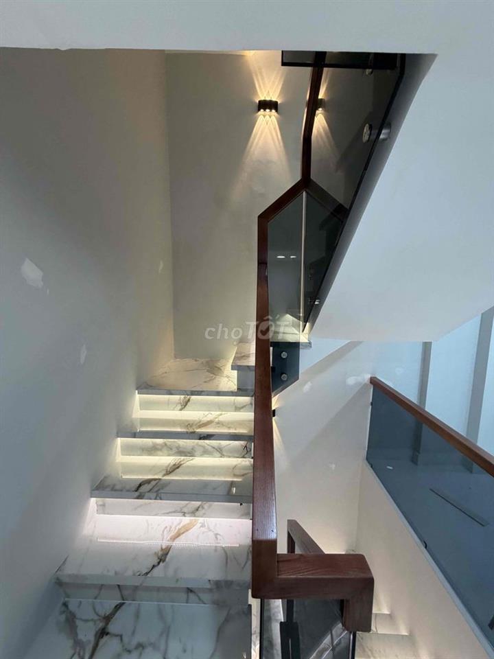 Nhà 1/ hẻm Hà Tôn Quyền