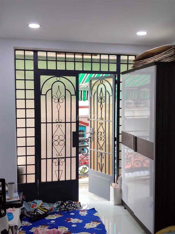 Bán gấp nhà hẻm 136 hậu giang thông nhiều đường , hẻm xe tải,