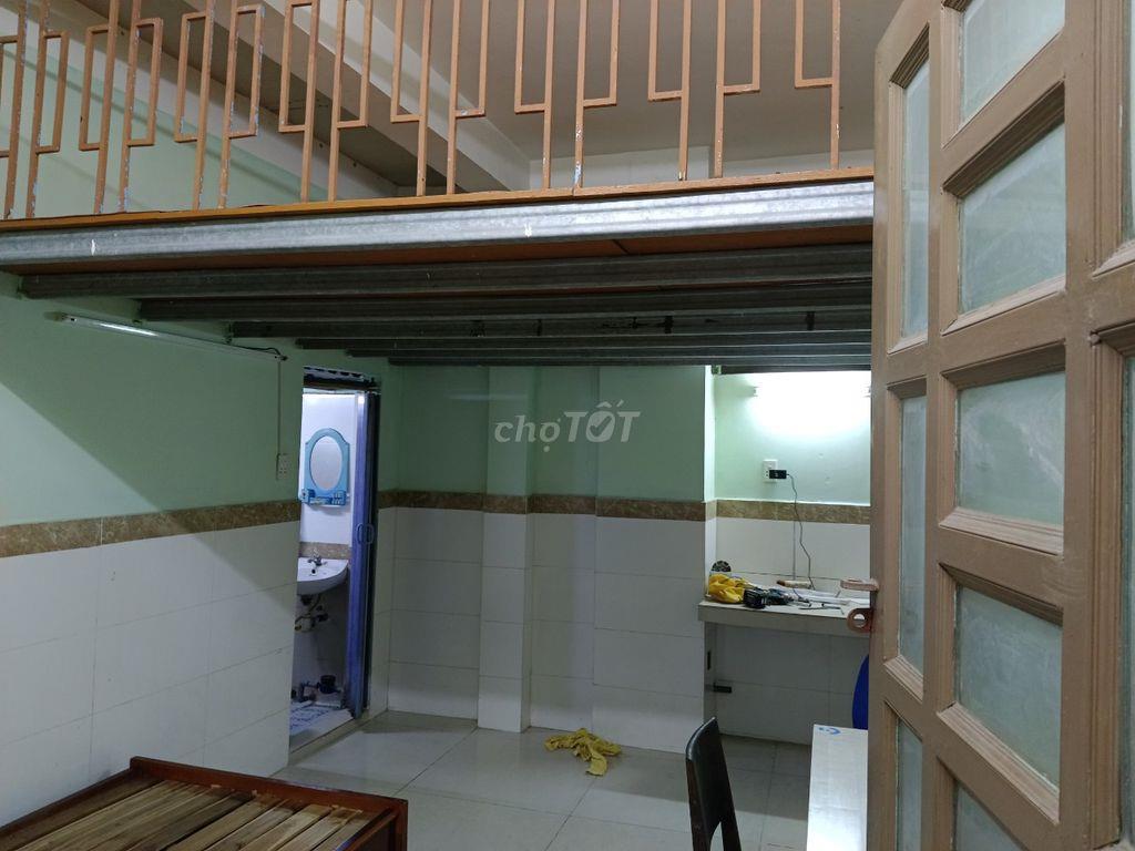 Cho Thuê 01 Phòng trọ, nhà 148 Lưu Hữu Phước, P.15 Q8