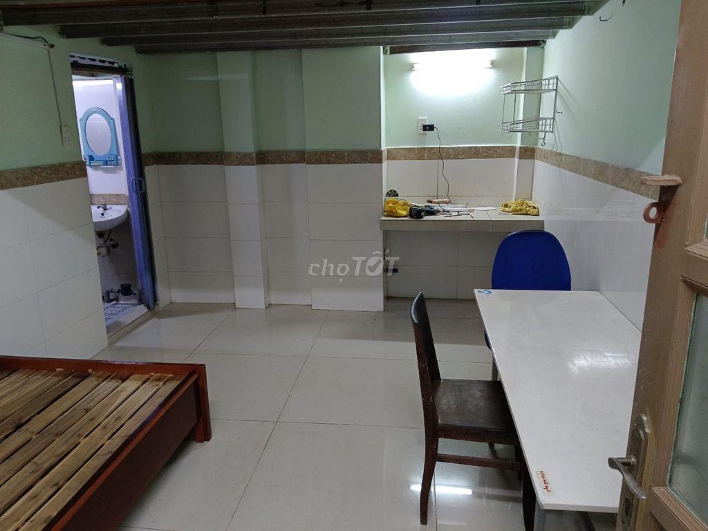Cho Thuê 01 Phòng trọ, nhà 148 Lưu Hữu Phước, P.15 Q8