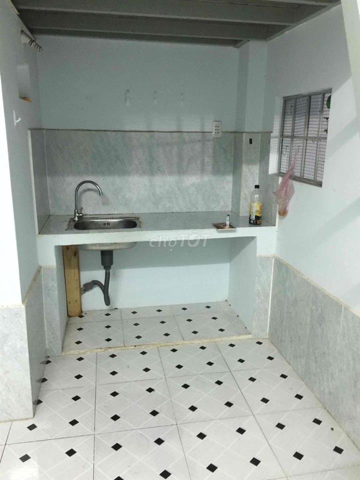 Phòng trọ 15m2 gần sân bay T3 Tân Sơn Nhất và đường Cộng Hoà