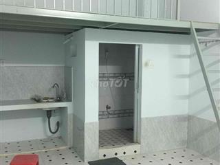 Phòng trọ 15m2 gần sân bay T3 Tân Sơn Nhất và đường Cộng Hoà