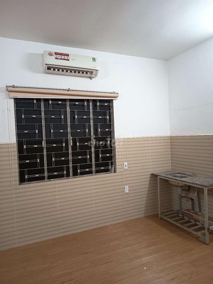 Chính chủ cho thuê phòng full nội thất, gần nhà ga T3, TSN, HCM
