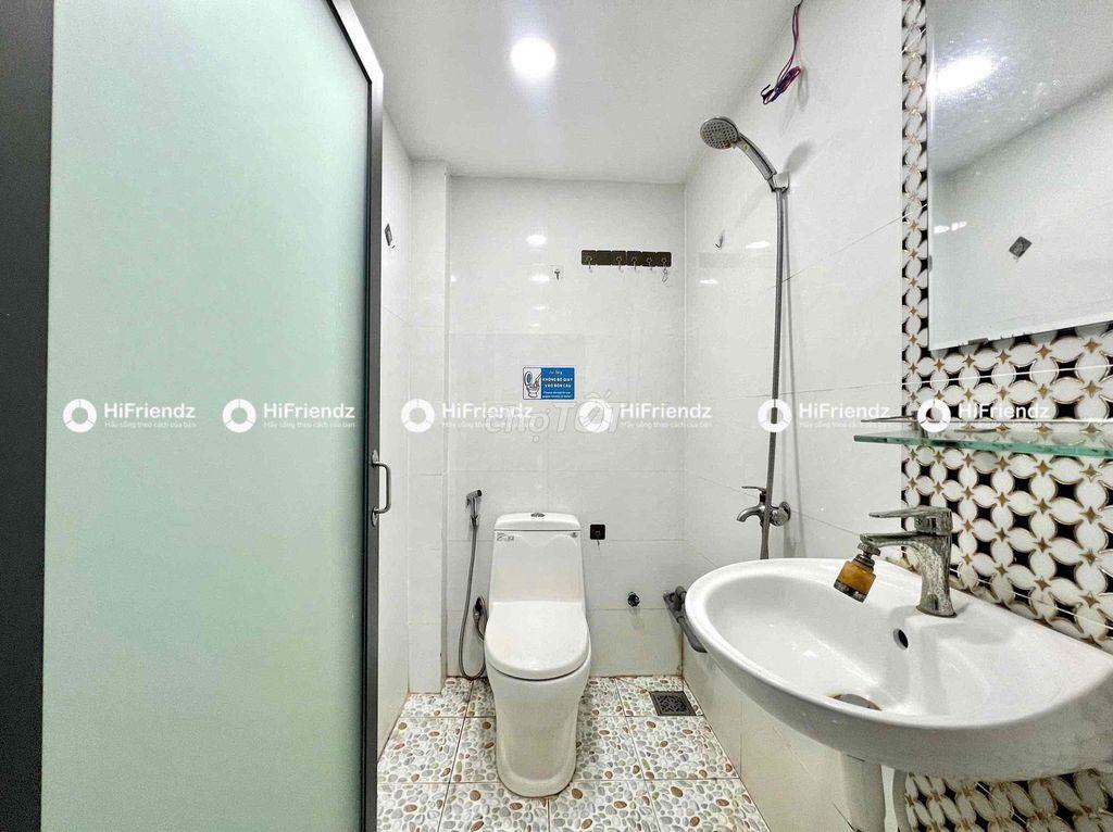 PHÒNG GÁC CỬA SỔ TRỜI THANG MÁY HẦM XE GẦN AEON MALL ĐH CÔNG THƯƠNG