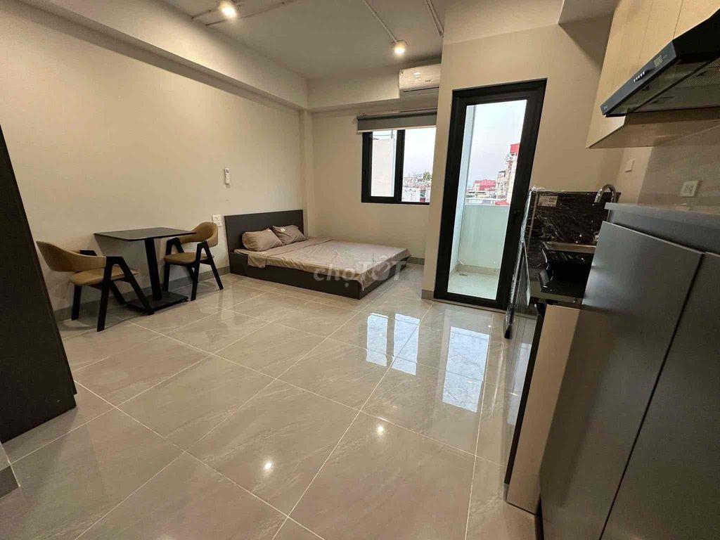 PHÒNG BAN CÔNG FULL NỘI THẤT GẦN AEON ĐH HUIT NHÀ MỚI XÂY SIÊU ĐẸP