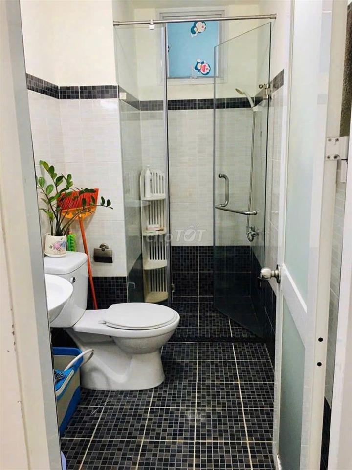 Phú Thạnh, Nguyễn Sơn, TP: 70m2, 2p ngủ, 8tr, nội thất