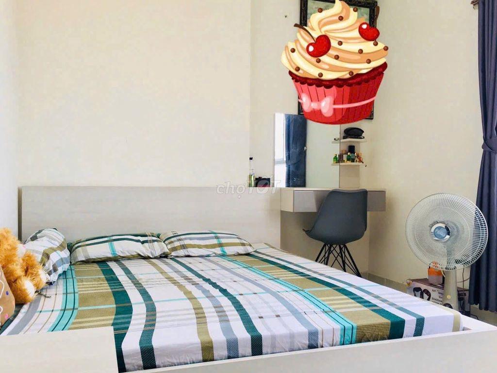 Phú Thạnh, Nguyễn Sơn, TP: 70m2, 2p ngủ, 8tr, nội thất