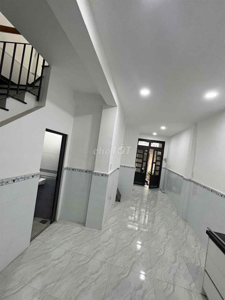 Chính chủ cần bán nhà Âu Cơ Tân Phú (23,3m2 đất) Hẻm thông