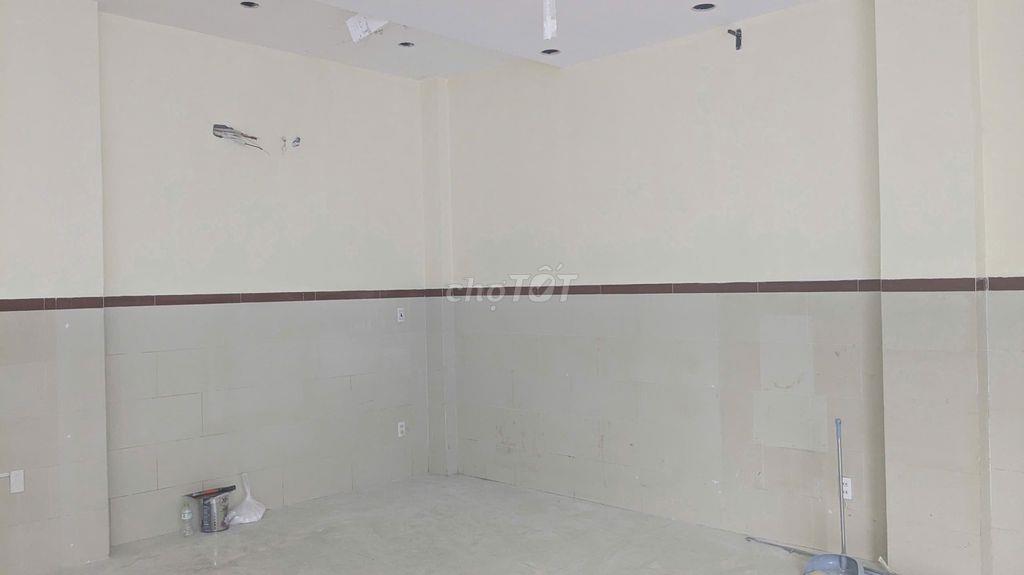 Mặt bằng cho thuê đối diện Sacombank Vườn Lài.