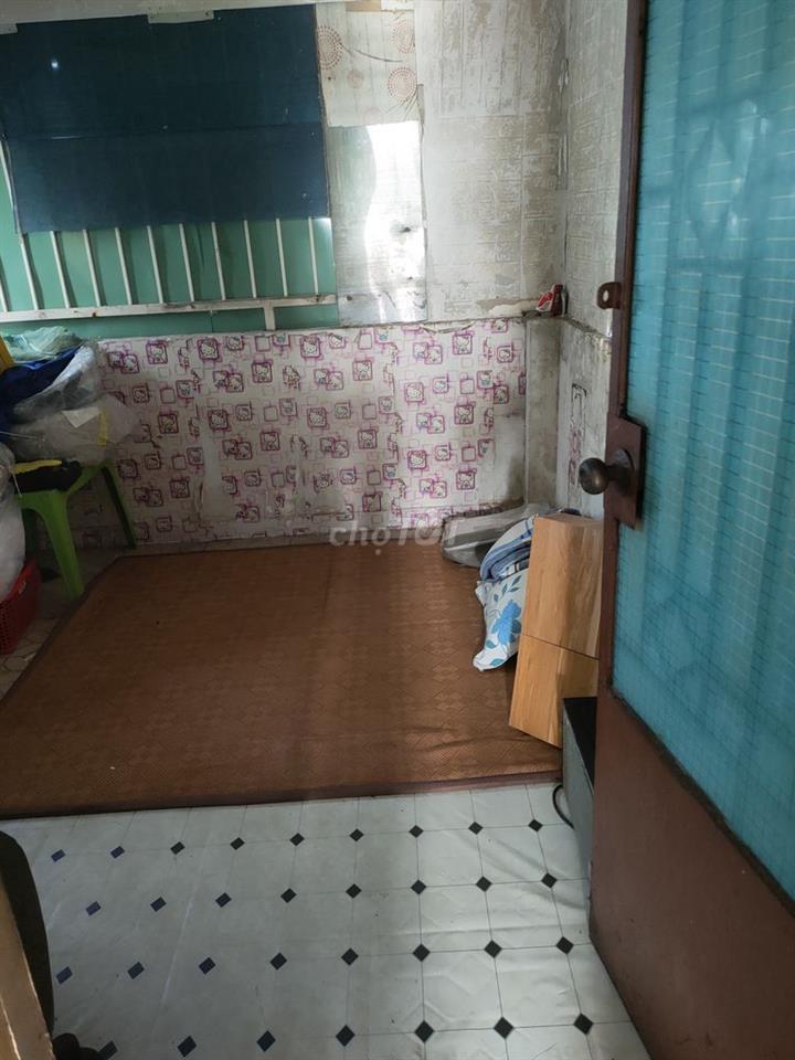 Cho thuê phòng trên lầu