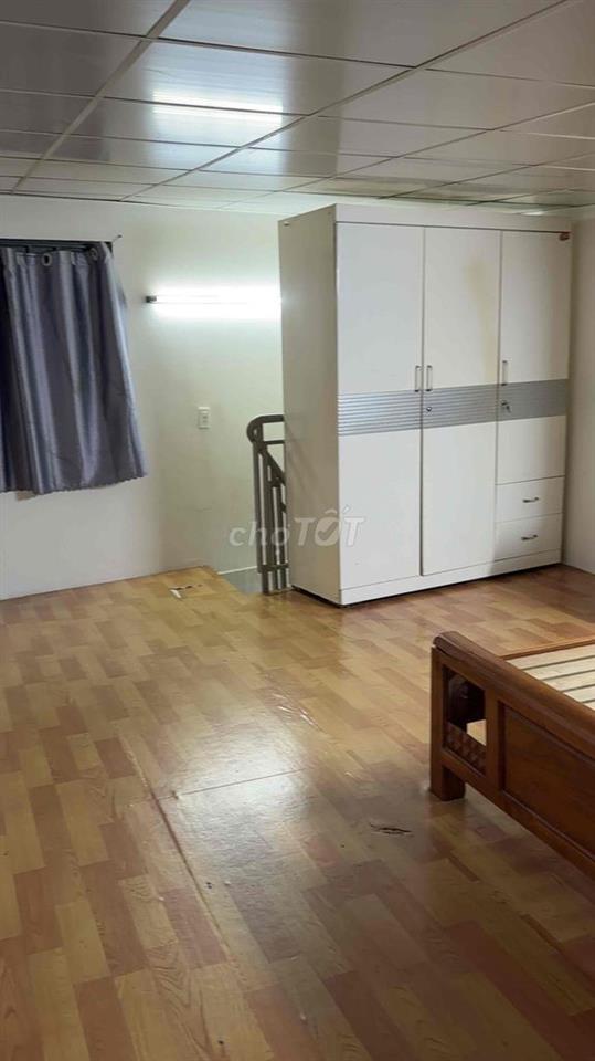 Phòng trọ giá rẻ Lê Trọng Tấn