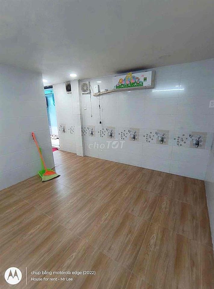Phòng trọ giá rẻ Lê Trọng Tấn