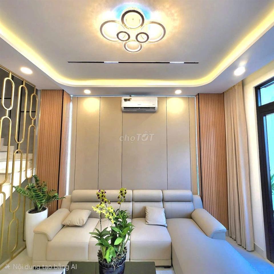 Chính chủ bán nhà 5 tầng gần quận 2