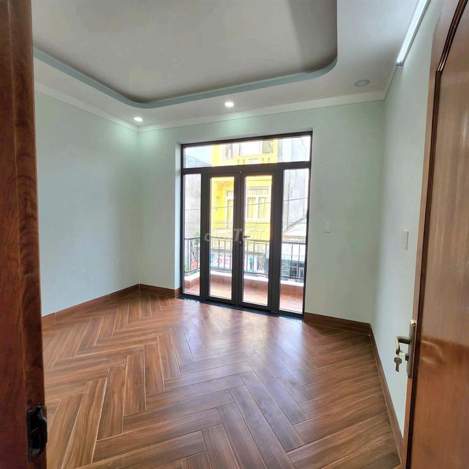 Chính chủ bán nhà 4 tầng gần Liên Phường Quận 9