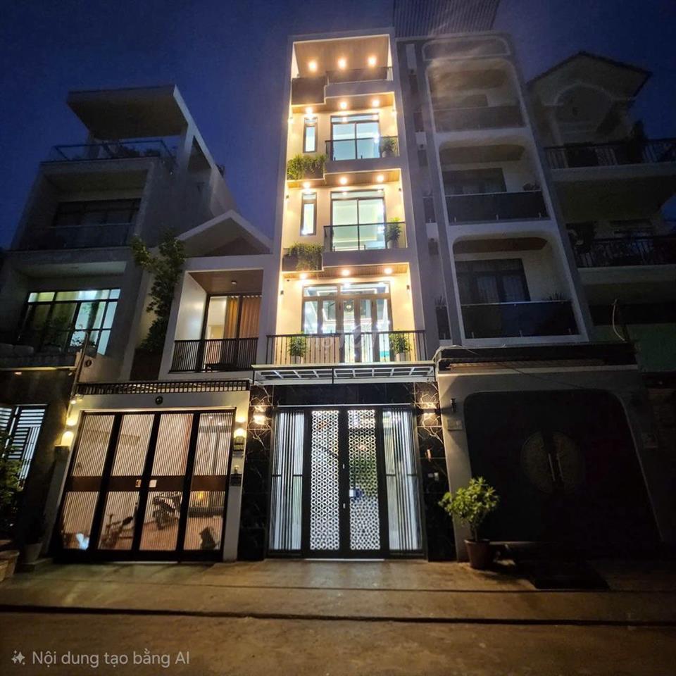 Chính chủ bán nhà 5 tầng gần Quận 2