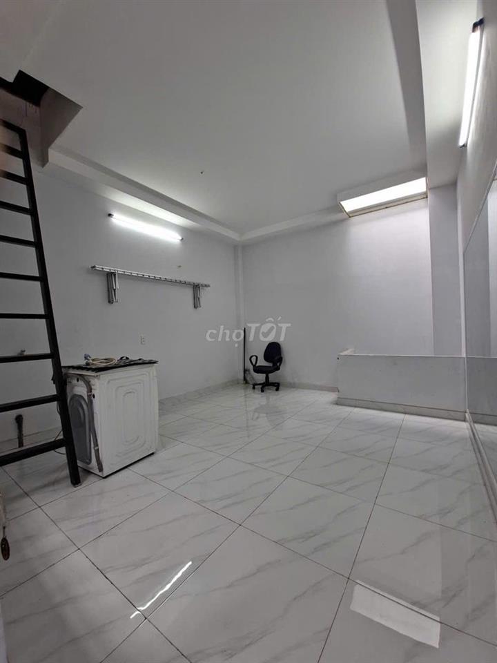NHÀ 1T2L 3PN 3WC - ĐƯỜNG 12 - ĐỐI DIỆN ĐH LUẬT, HIỆP BÌNH CHÁNH