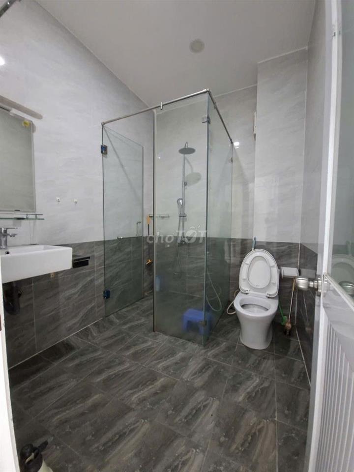 NHÀ 1T2L 3PN 3WC - ĐƯỜNG 12 - ĐỐI DIỆN ĐH LUẬT, HIỆP BÌNH CHÁNH