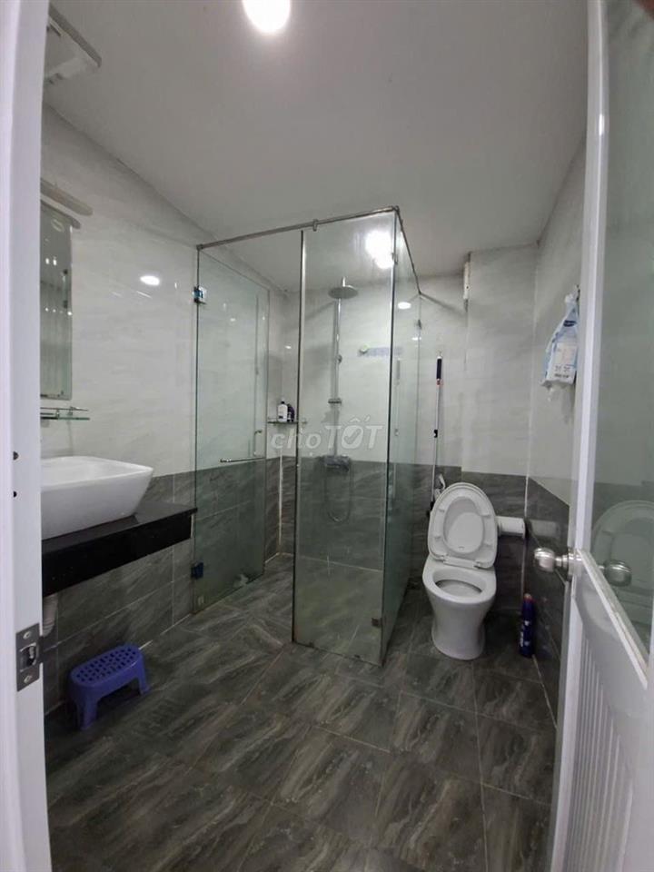 NHÀ 1T2L 3PN 3WC - ĐƯỜNG 12 - ĐỐI DIỆN ĐH LUẬT, HIỆP BÌNH CHÁNH