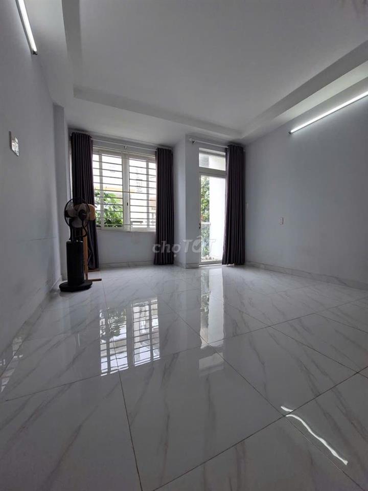 NHÀ 1T2L 3PN 3WC - ĐƯỜNG 12 - ĐỐI DIỆN ĐH LUẬT, HIỆP BÌNH CHÁNH