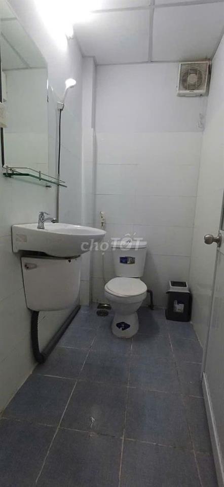CHDV 20M2 CỬA SỔ TRỜI- CHỢ LINH TRUNG, GẦN ĐH NGÂN HÀNG