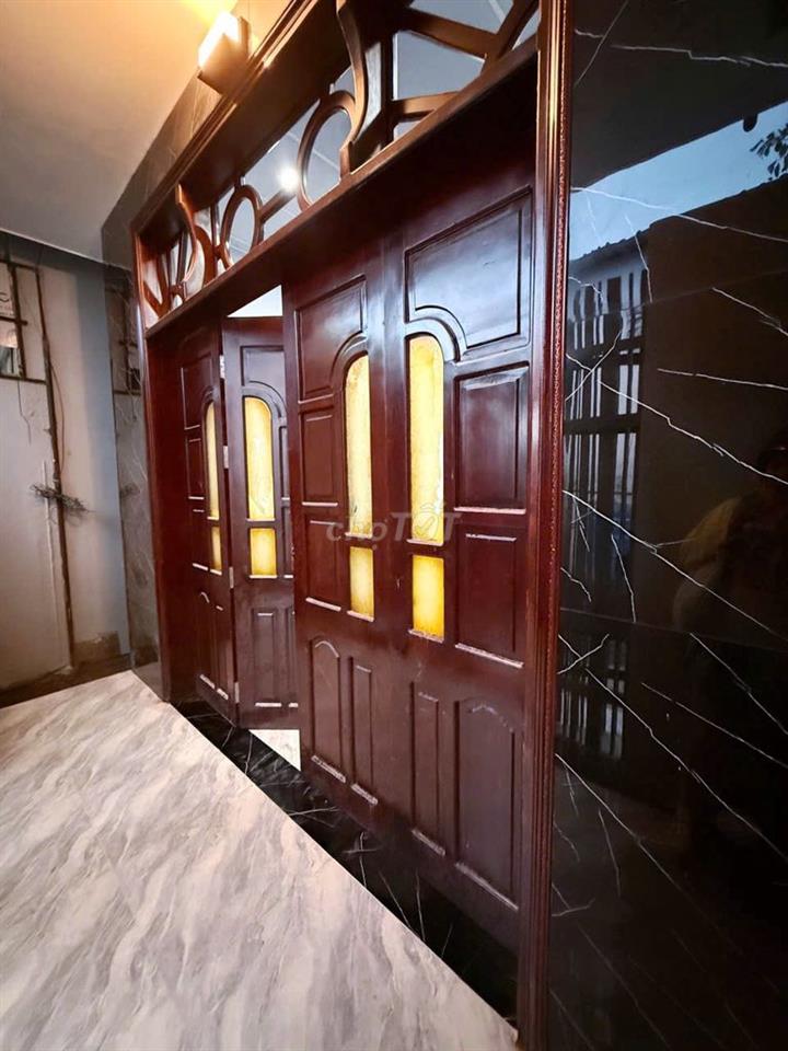 NHÀ MỚI-TRỆT LỬNG 2 LẦU 3PN-MẶT TIỀN CHỢ LINH XUÂN-QL1K HƯỚNG ĐI DĨ AN