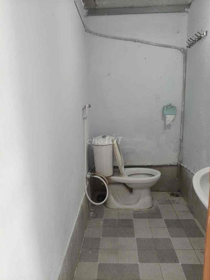 nhà cấp bốn 1pn1wc1 máy lạnh gần chùa ưu đàm