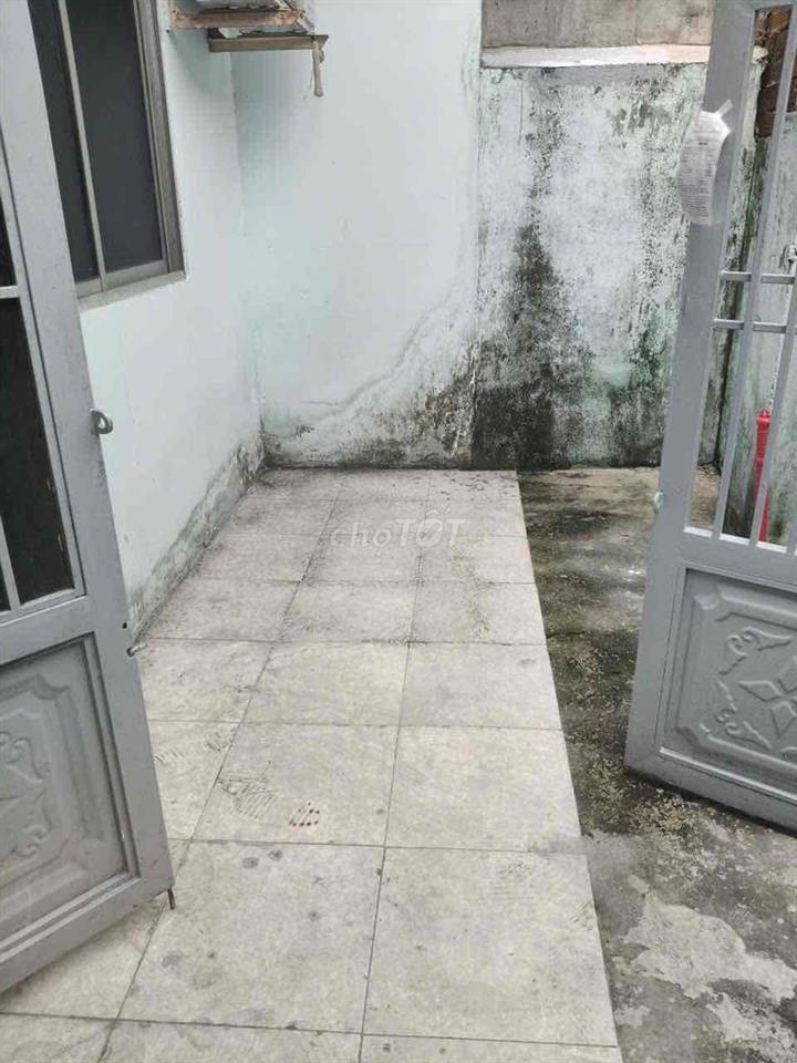 nhà cấp bốn 1pn1wc1 máy lạnh gần chùa ưu đàm