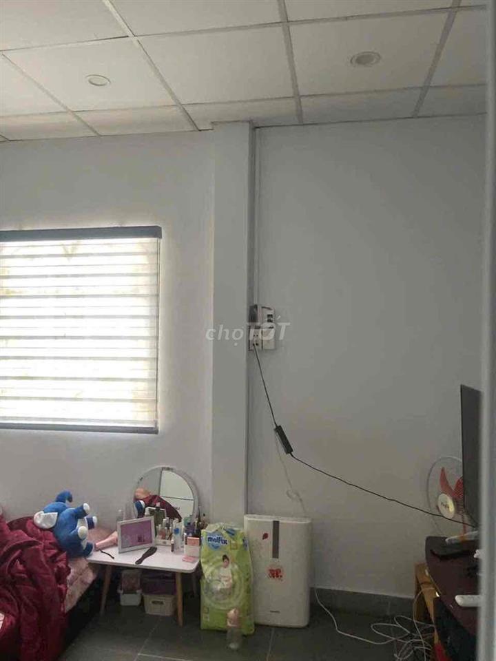 nhà mới đẹp 1 lầu 2pn 2wc có sân sau rộng