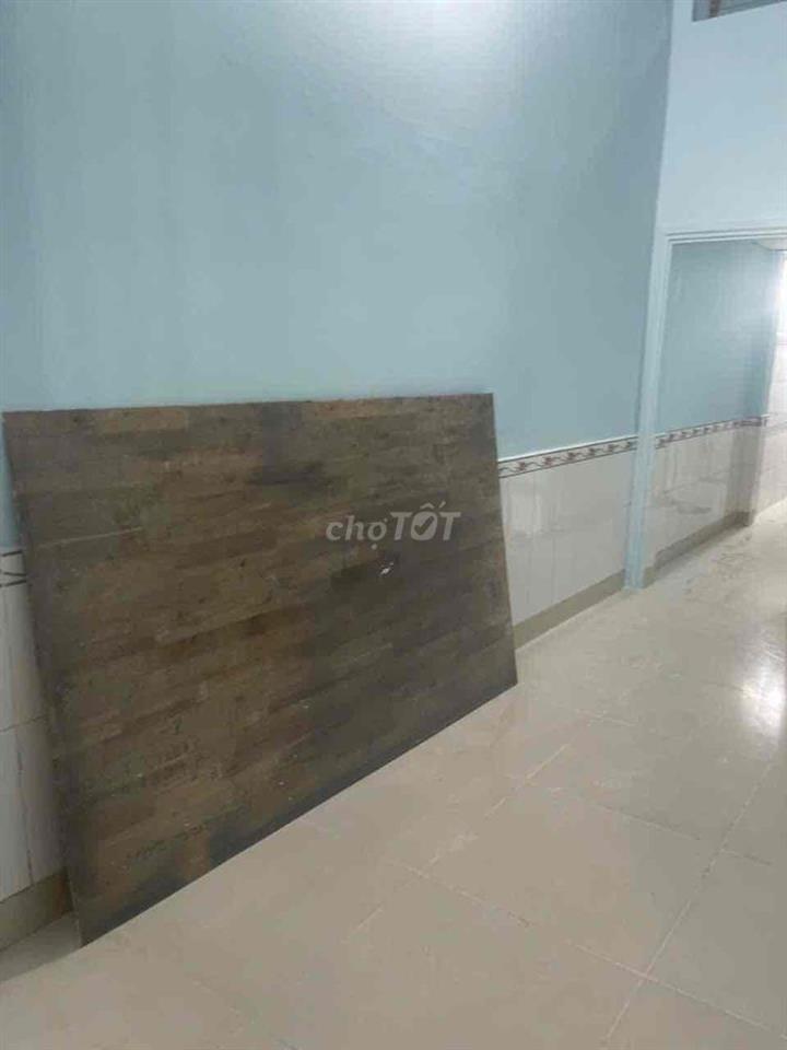 nhà đ35 một lửng +1pn dưới gần hiệp bình