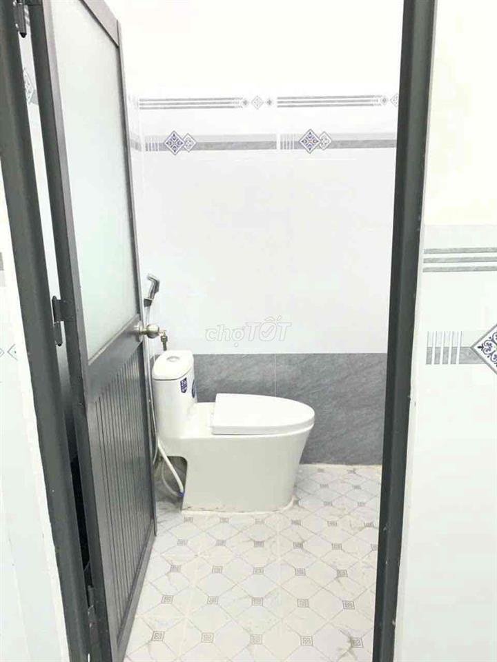 nhà mới đẹp 1 lầu 2pn2wc đ xe hơi