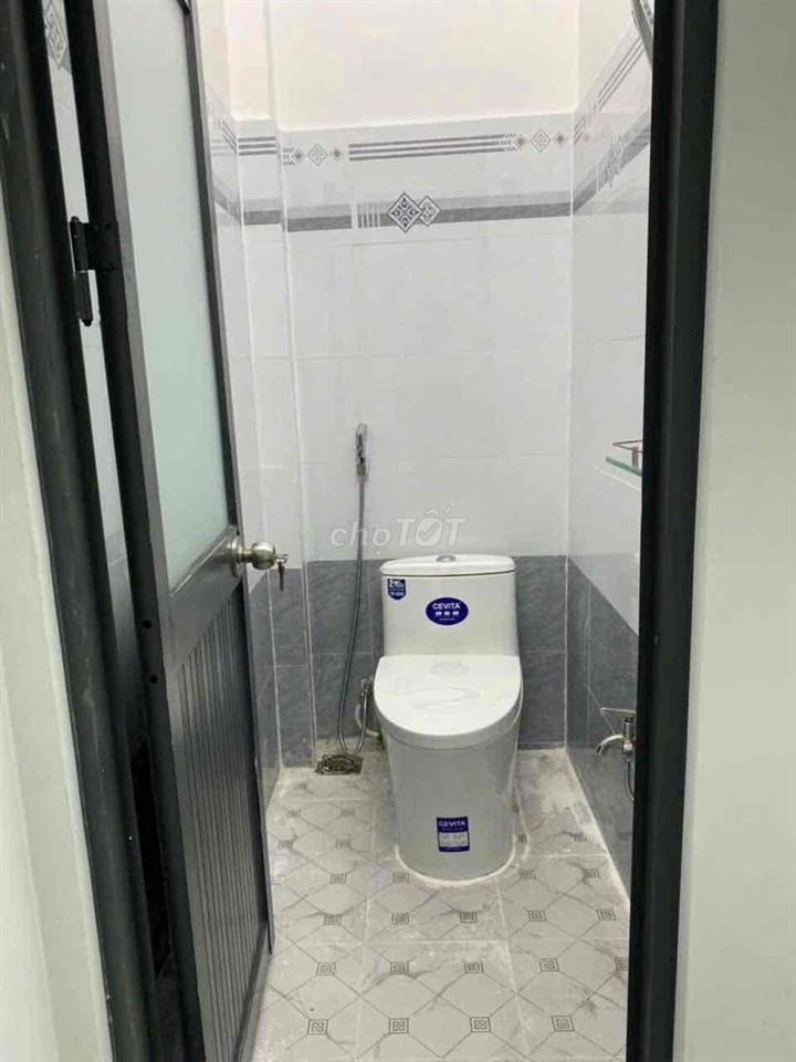 nhà mới đẹp 1 lầu 2pn2wc đ xe hơi