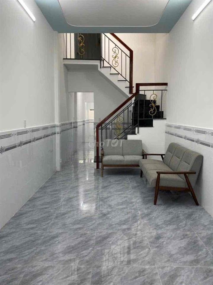 nhà mới đẹp 1 lầu 2pn2wc đ xe hơi