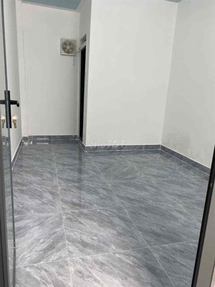 nhà mới đẹp 1 lầu 2pn2wc đ xe hơi