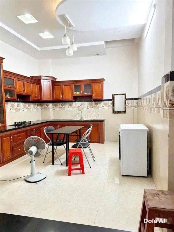 nhà 2 lầu 4pn5wc hẻm xe hơi gần chợ hiệp bình