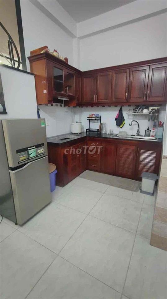 nhà đẹp 1 lầu 3pn2wc đ 38 HXHgần chợ hiệp bình