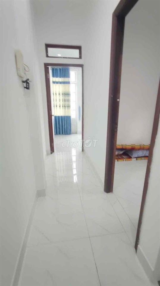 nhà đẹp 1 lầu 3pn2wc đ 38 HXHgần chợ hiệp bình