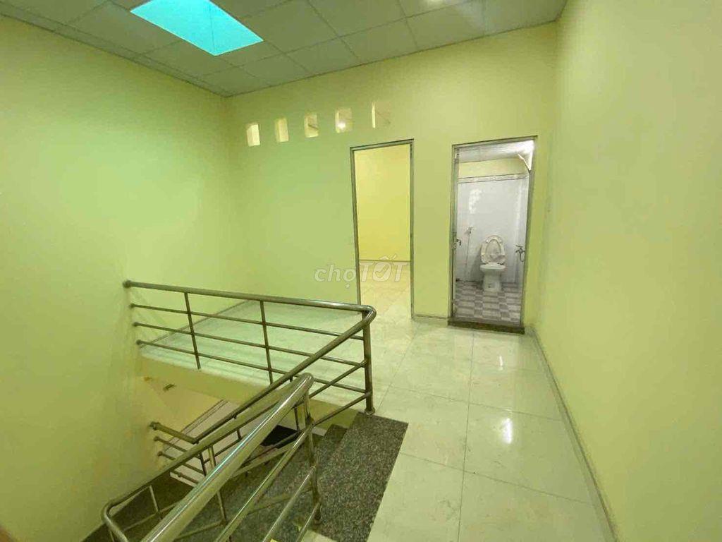 nhà 1 lầu 3pn2wc đ48 còn mới đẹp