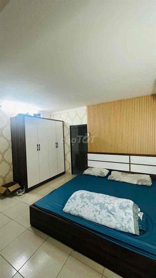nhà 1 lầu 3pn3wc hetm xe hơi gần chợ hiệp bình