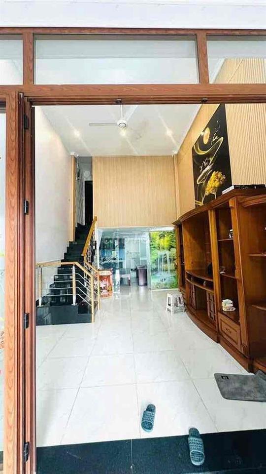 nhà 1 lầu 3pn3wc hetm xe hơi gần chợ hiệp bình