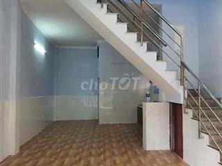 nhà đ xe hơi 1 lầu 2pn2wc ở kd oline