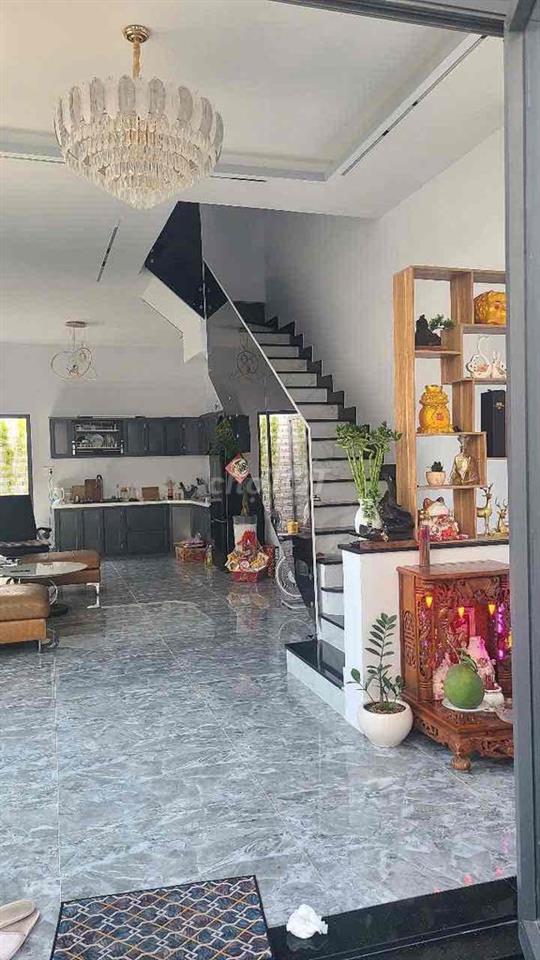 nhà thụt (cầm cố thế chấp) 2 lầu 4pn 3wc