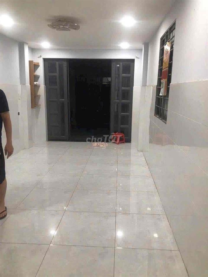 nhà thụt hẻm xe hơi gác lửng 2pn1wc