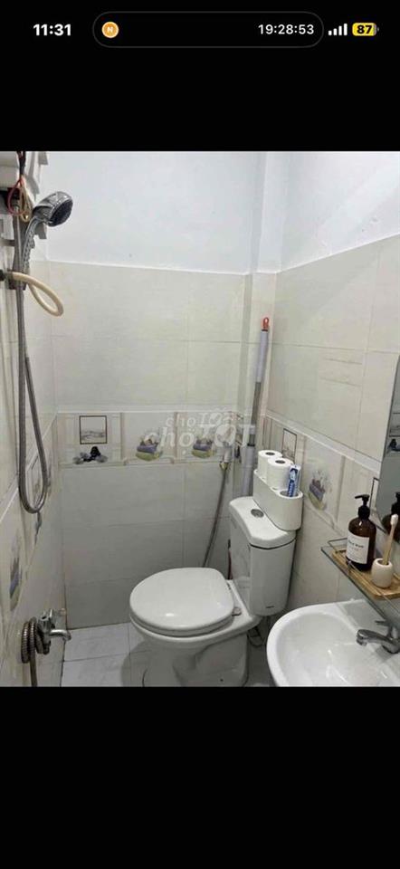nhà nhỏ đẹp 1 lầu có ban công điện nước chính